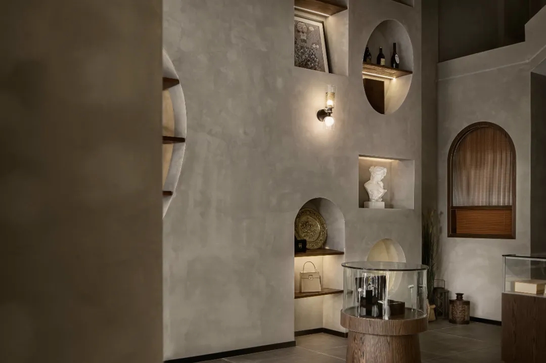 市面上的灰泥和的微水泥有什么區(qū)別?