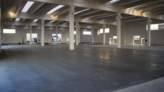 地坪漆的區(qū)別有哪些?應(yīng)該怎么去選擇地坪漆?